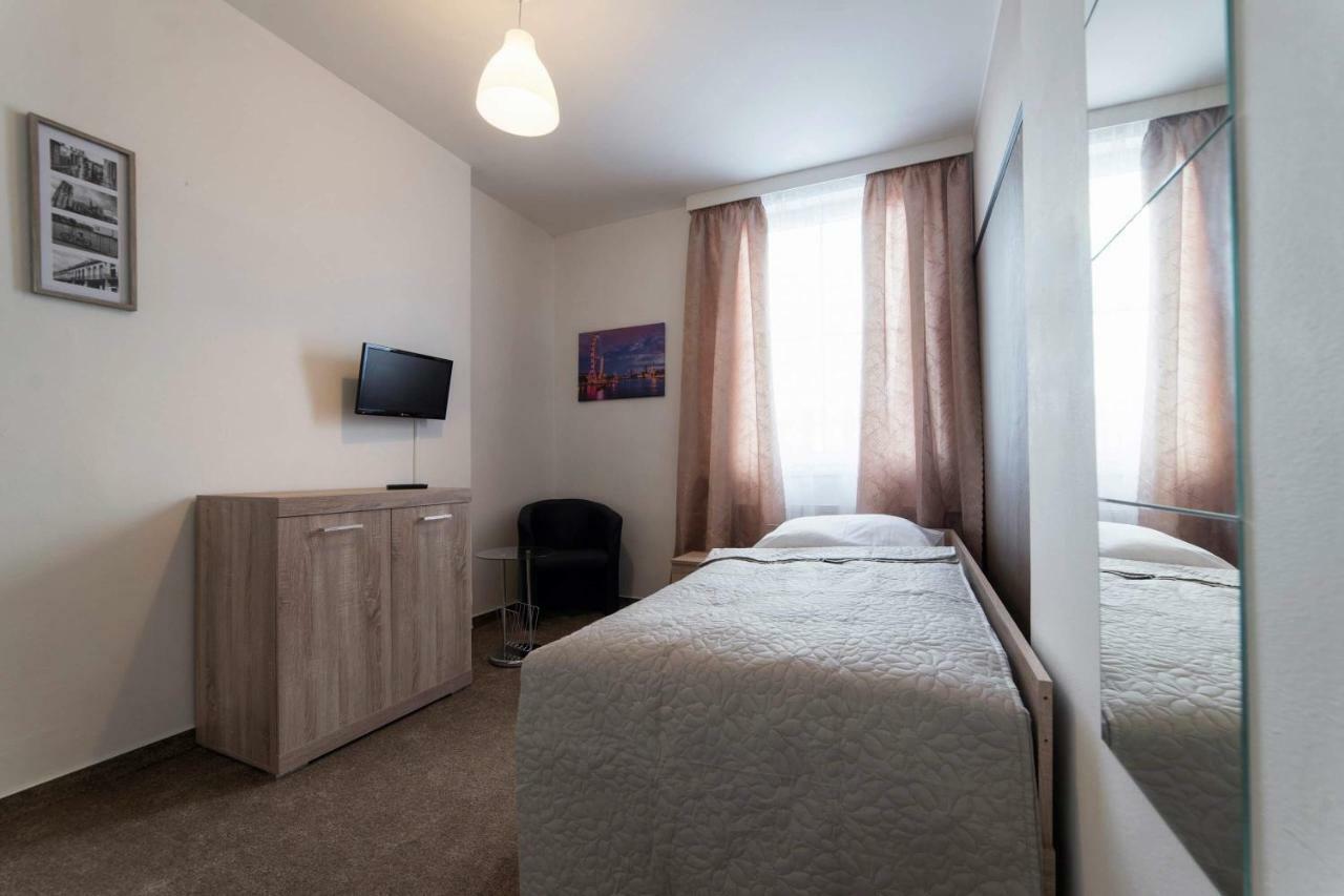 Penzion Homér Slaný Extérieur photo