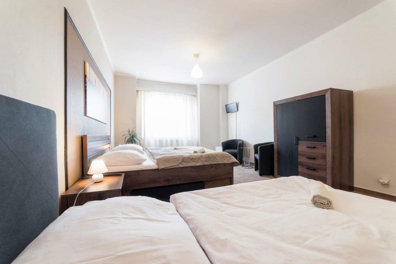 Penzion Homér Slaný Extérieur photo